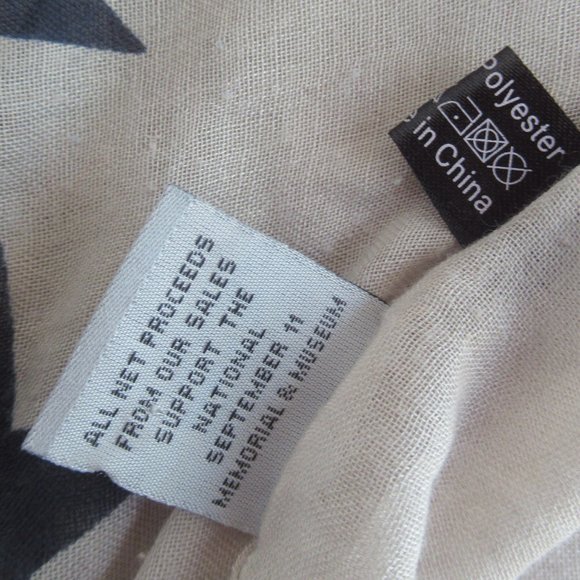 9/11 Memorial Oversized Scarf Patriotic Stars USA Scarf Toupe and Blue Polyester - Picture 6 of 7